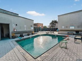 935 La Posada DR 128, Austin TX 78752