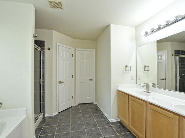 107 Muscovy LN, Cedar Park TX 78613