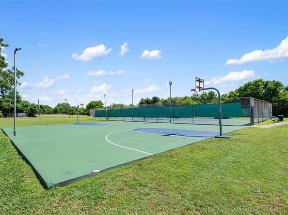 903 Thackeray LN, Pflugerville TX 78660