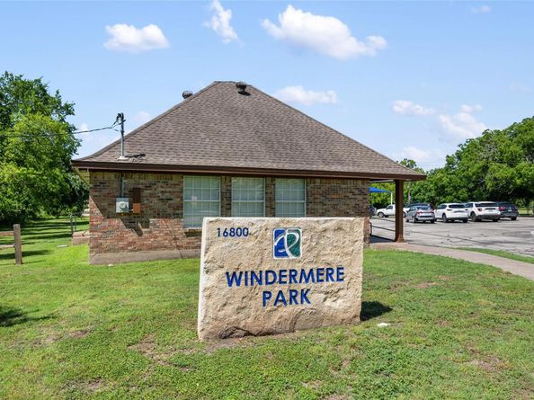 903 Thackeray LN, Pflugerville TX 78660