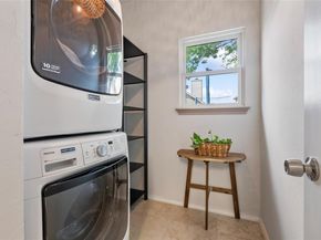 903 Thackeray LN, Pflugerville TX 78660