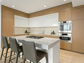 313 W 17th ST 2304, Austin TX 78701
