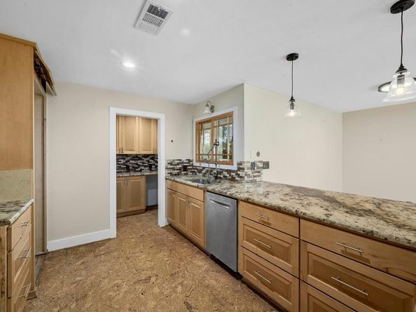 2204 Spring Creek DR, Austin TX 78704