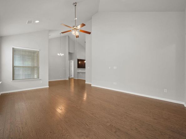 1217 Clearwing CIR, Georgetown TX 78626