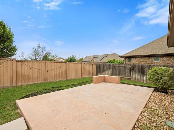 1217 Clearwing CIR, Georgetown TX 78626