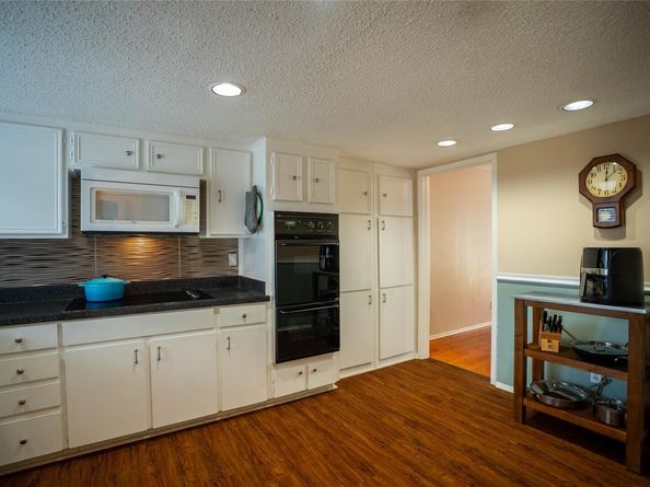 8403 Ardash LN, Austin TX 78759