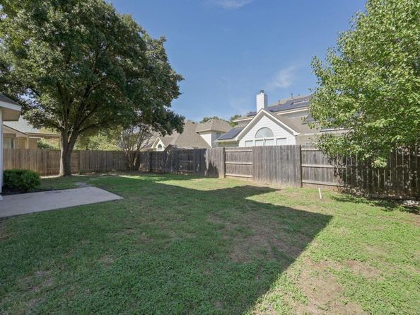 8104 Longdraw Dr, Round Rock TX 78681
