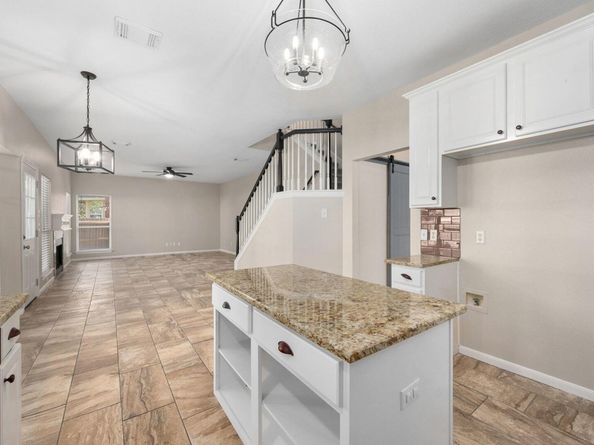 8104 Longdraw Dr, Round Rock TX 78681