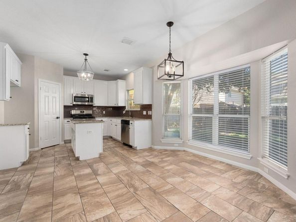 8104 Longdraw Dr, Round Rock TX 78681