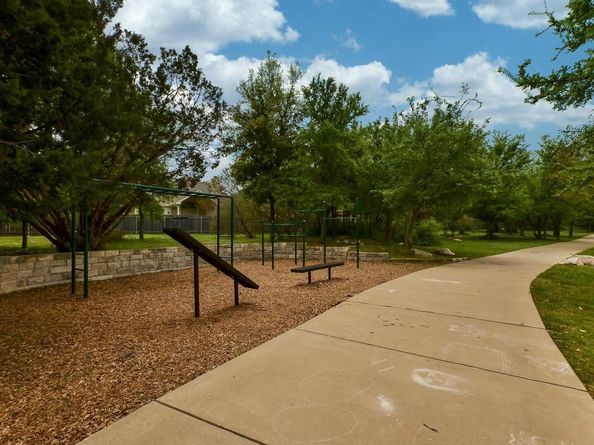 8104 Longdraw Dr, Round Rock TX 78681