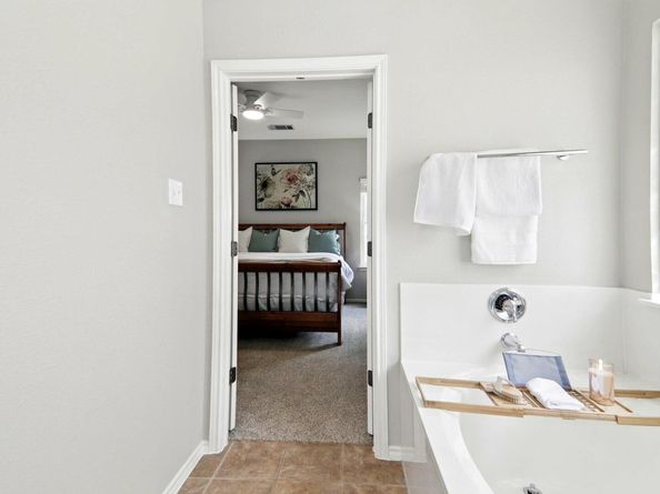 10733 Quarry Oaks TRL, Austin TX 78717