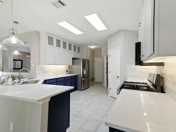 10733 Quarry Oaks TRL, Austin TX 78717