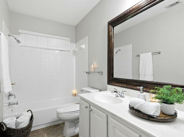 10733 Quarry Oaks TRL, Austin TX 78717