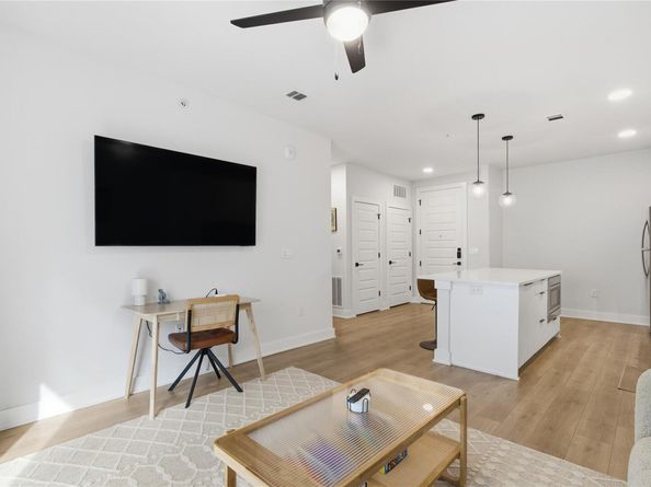 2500 Longview ST 219, Austin TX 78705