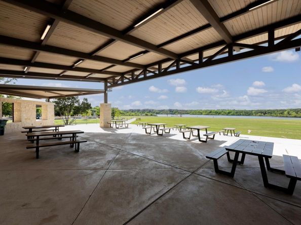 1006 S Riviera CIR, Cedar Park TX 78613