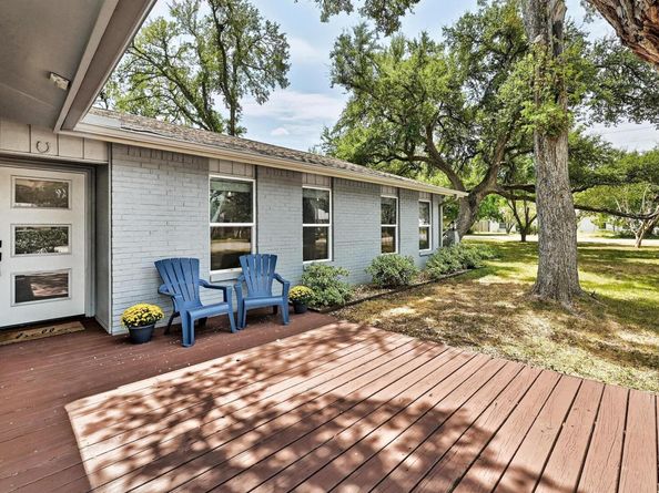 1006 S Riviera CIR, Cedar Park TX 78613