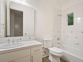 3007 Windsor RD B, Austin TX 78703