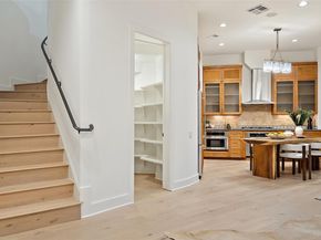 3007 Windsor RD B, Austin TX 78703