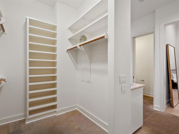 3007 Windsor RD B, Austin TX 78703