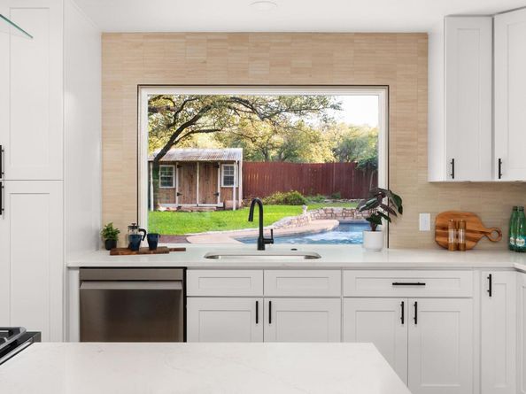 6903 Narrow Oak TRL, Austin TX 78759
