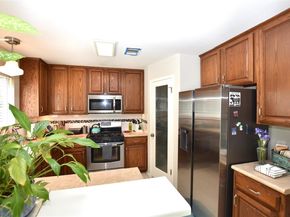 2107 Fuzz Fairway, Austin TX 78728