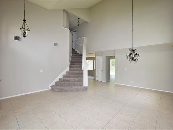 2107 Fuzz Fairway, Austin TX 78728