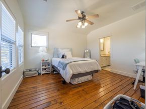 14 Autumn Oaks DR, The Hills TX 78738