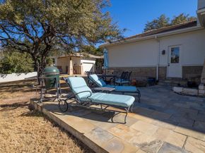 14 Autumn Oaks DR, The Hills TX 78738