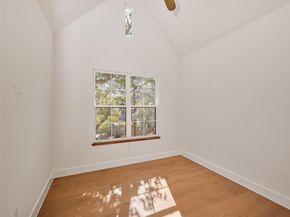 610 Allen ST 1, Austin TX 78702