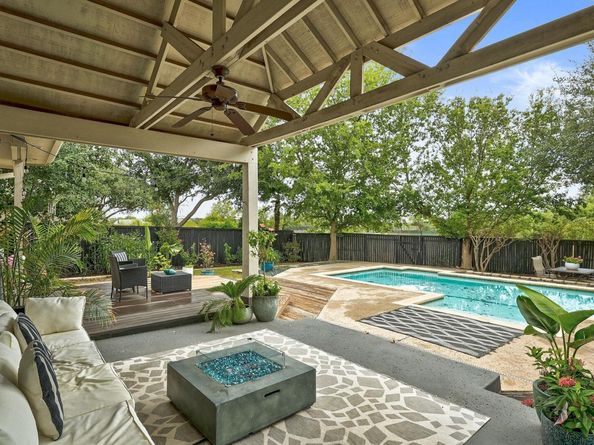1205 Red Ranch CIR, Cedar Park TX 78613