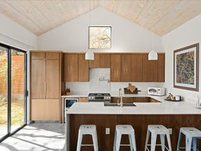 2214 S 3rd ST B, Austin TX 78704