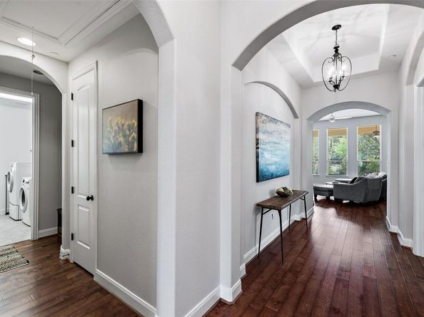 106 Maxwell WAY 33, Austin TX 78738