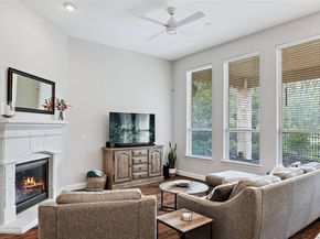 106 Maxwell WAY 33, Austin TX 78738