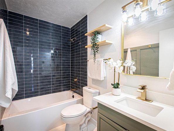 1305 Dominique DR, Austin TX 78753