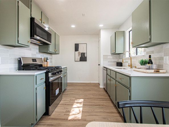 1305 Dominique DR, Austin TX 78753