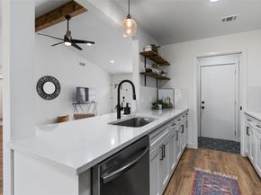 800 Huntingdon PL, Austin TX 78745