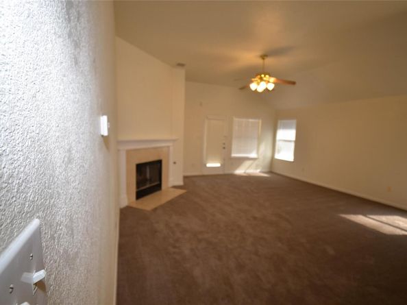 220 N Crossing TRL, Round Rock TX 78665