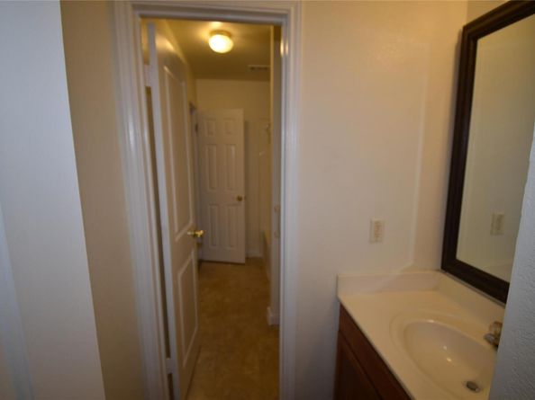 220 N Crossing TRL, Round Rock TX 78665