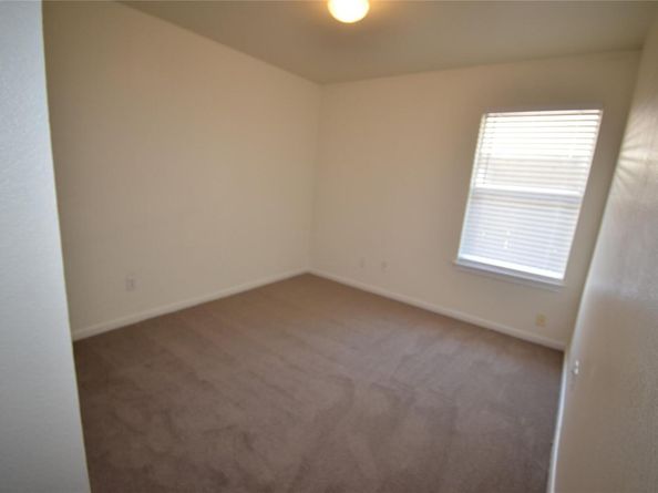 220 N Crossing TRL, Round Rock TX 78665