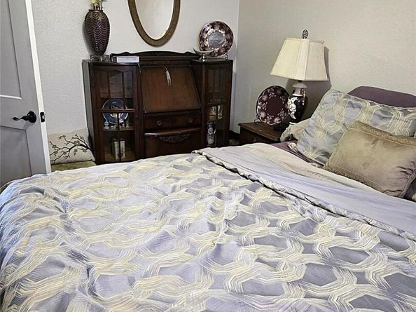 1806 Candlelight DR, Leander TX 78641