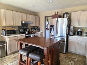 1806 Candlelight DR, Leander TX 78641