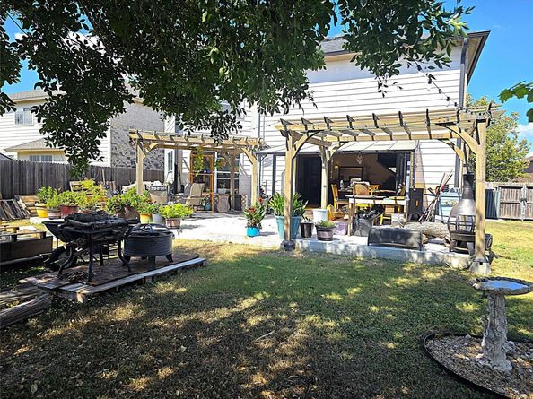 1806 Candlelight DR, Leander TX 78641