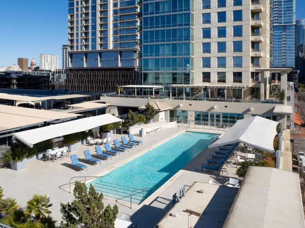 300 Bowie ST 1808, Austin TX 78703