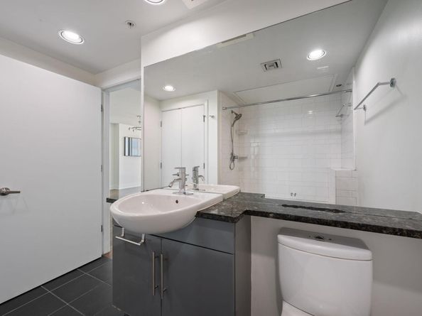 300 Bowie ST 1808, Austin TX 78703