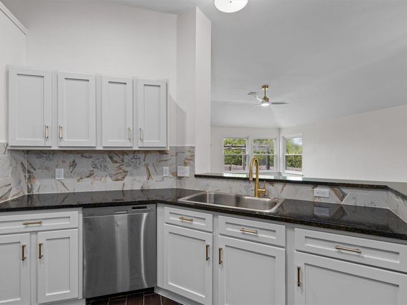 1204 Glendalough DR, Pflugerville TX 78660