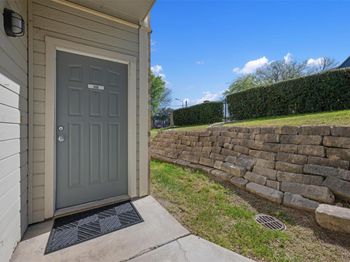 2450 Wickersham Ln