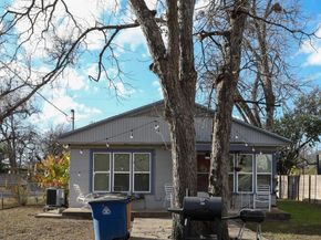 1121 Henninger ST, Austin TX 78702