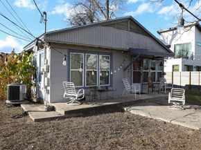 1121 Henninger ST, Austin TX 78702
