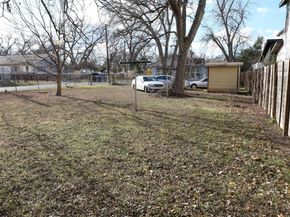 1121 Henninger ST, Austin TX 78702