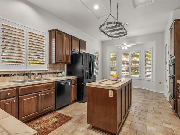 108 Wild Horse WAY, Georgetown TX 78633